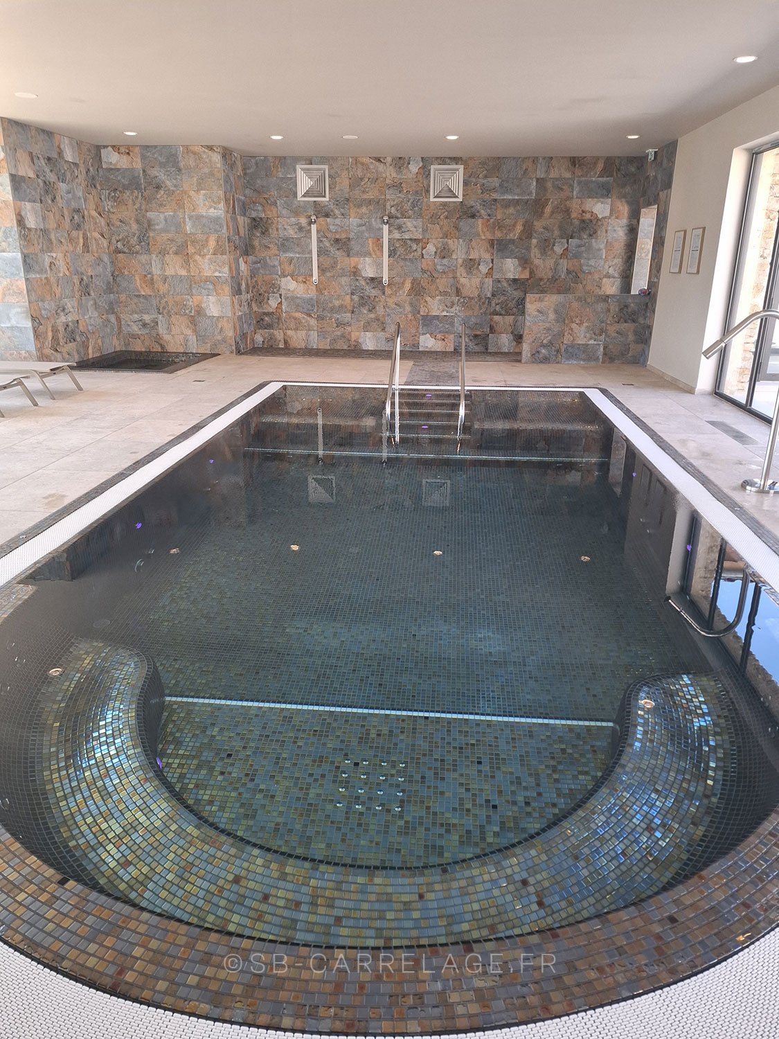 SB CARRELAGE spécial spa Luberon Provence piscine