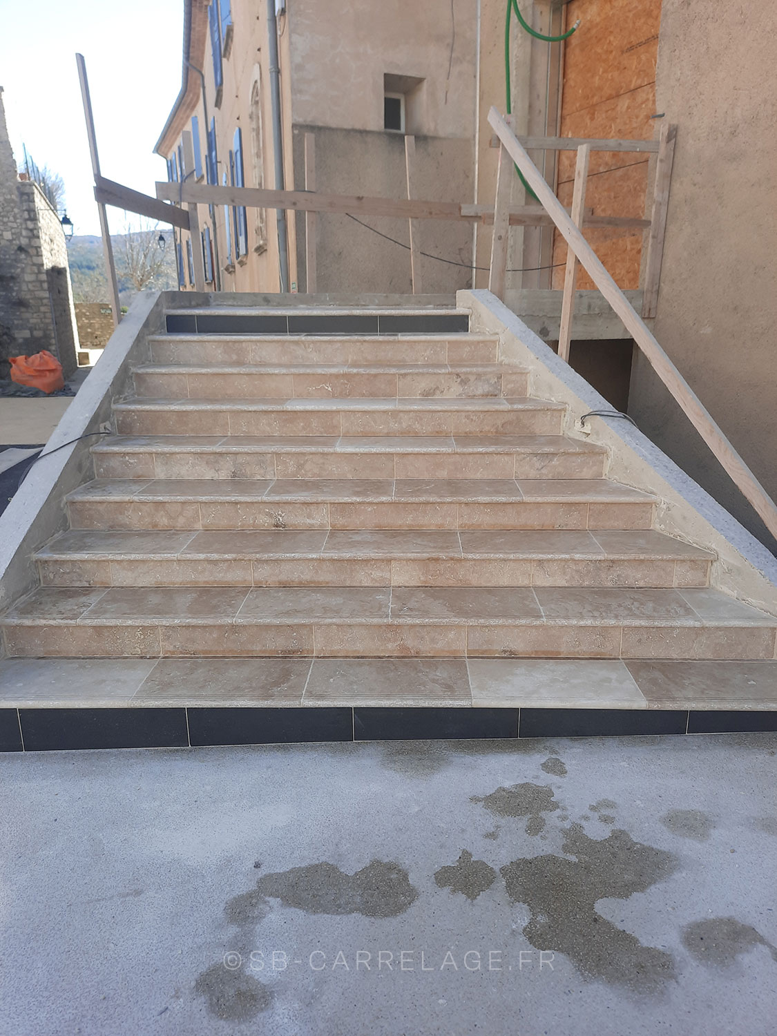 SB CARRELAGE extérieur escalier