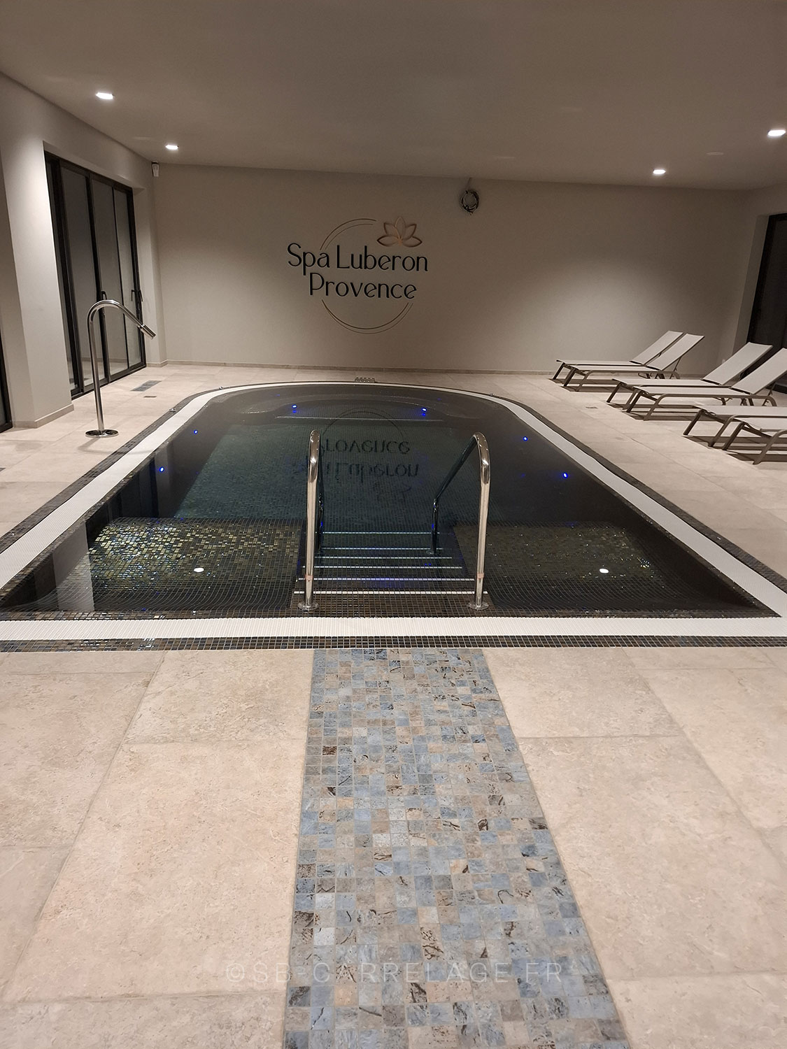 SB CARRELAGE spécial spa Luberon Provence piscine
